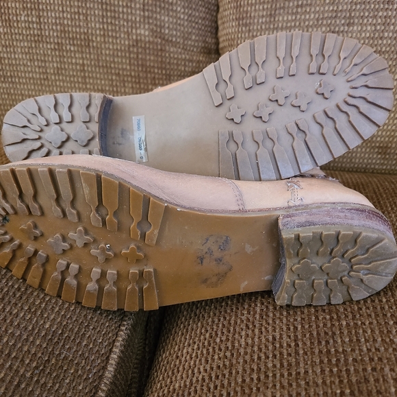 Tan Leather Size 7 Booties - Picture 7 of 9